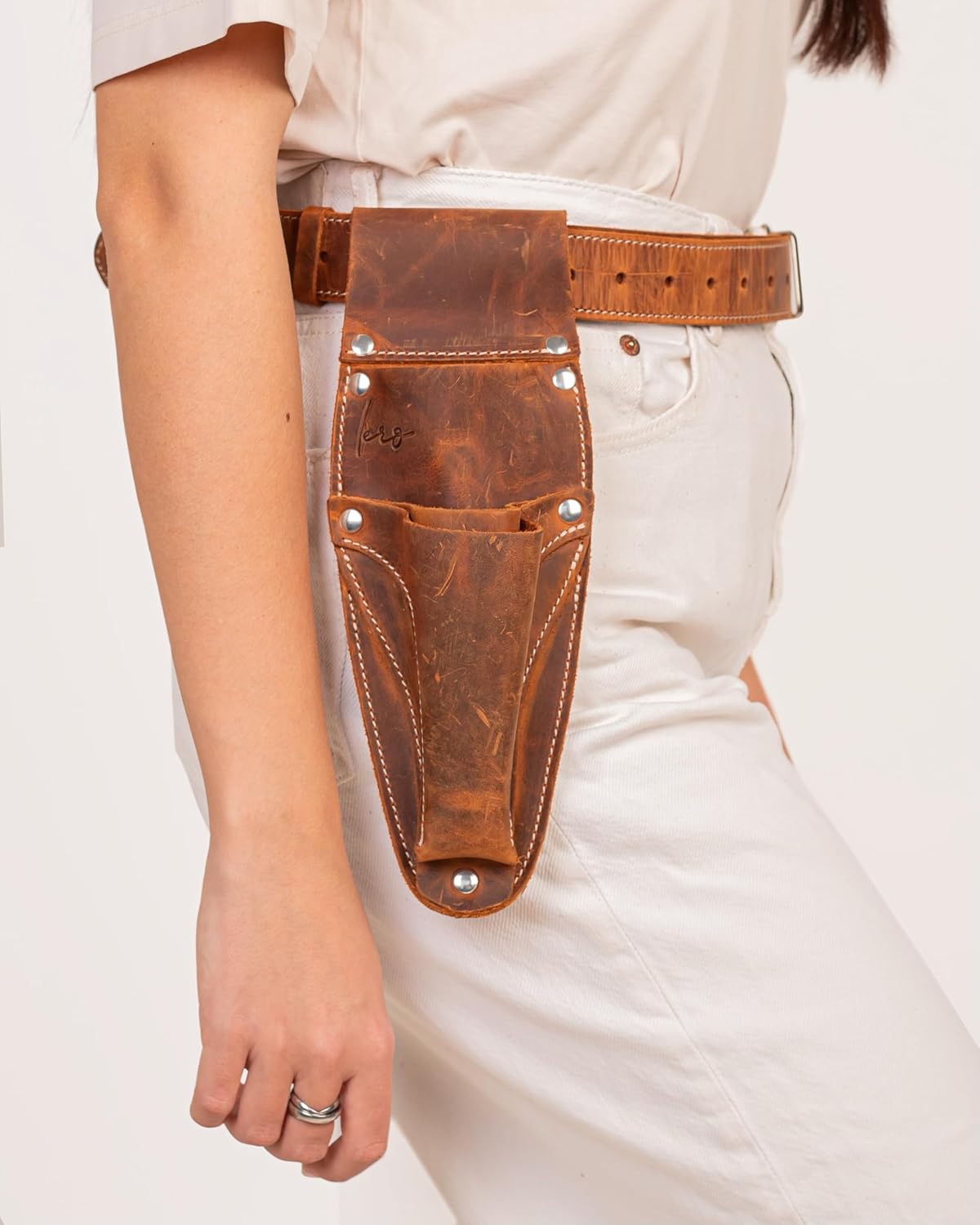 Personilized Hori Hori Leather Sheath Belt with Pruner and Scissor Pockets. Personalized Florist Tool Belt Leather, Gardening Belt with Pockets. (Brown with engraving, one size)