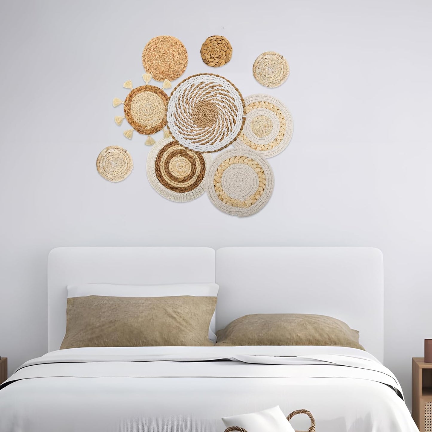 Boho Wall Basket Decor Set of 9, Woven Hanging Wall Decor Seagrass Rattan Wicker Round Handmade Rustic Flat Elegant Wall Art for Farmhouse Living Rooms Bedrooms Display Table Settings Kitchen Home