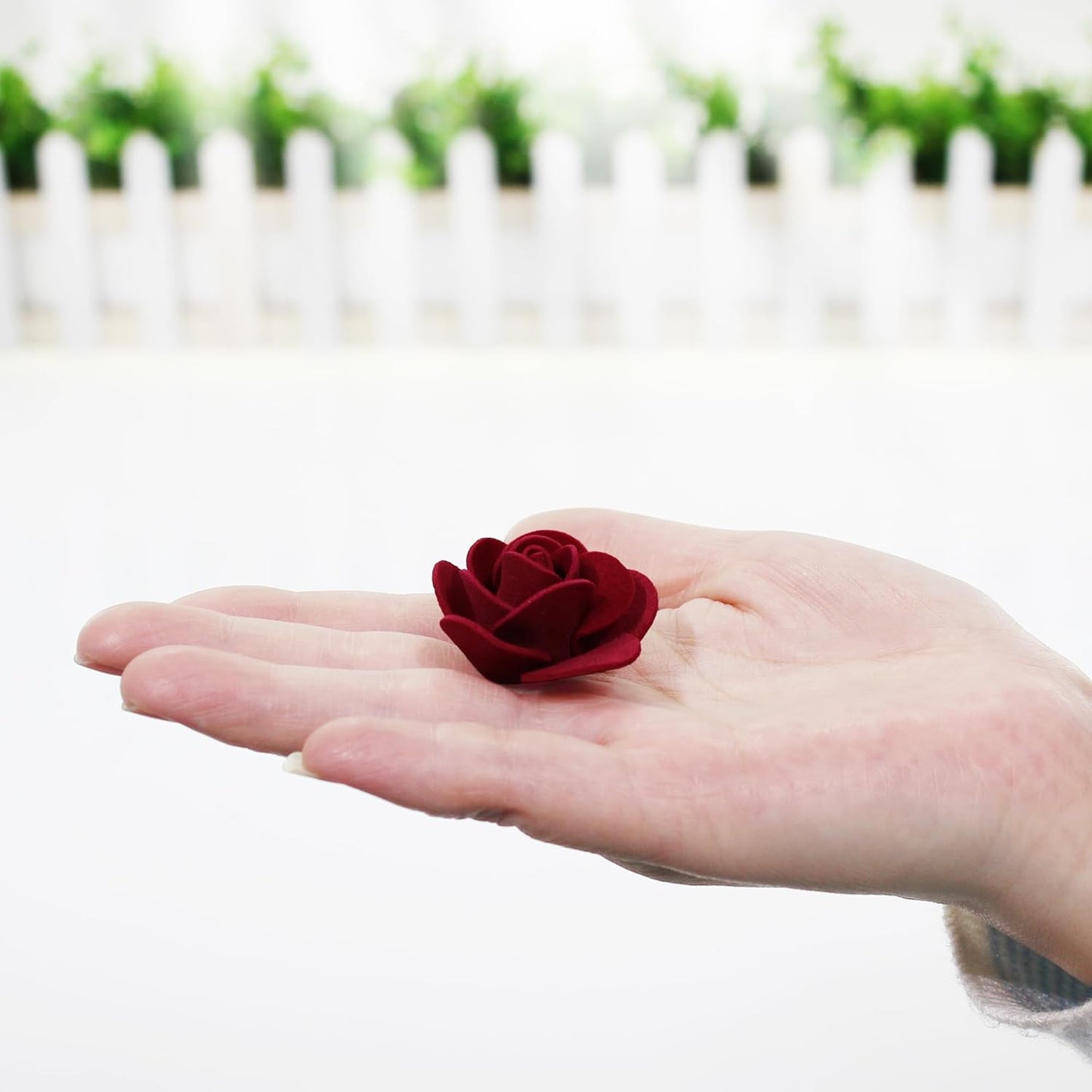 500 Pcs 1.4 Inch Mini Artificial Flowers Head Bulk 5 in 1 Set Faux Foam Fake Small Rose Tiny Baby Flores Bouquet Cake Gift Home Decoration DIY Craft (Red, Blue, White Mixed)