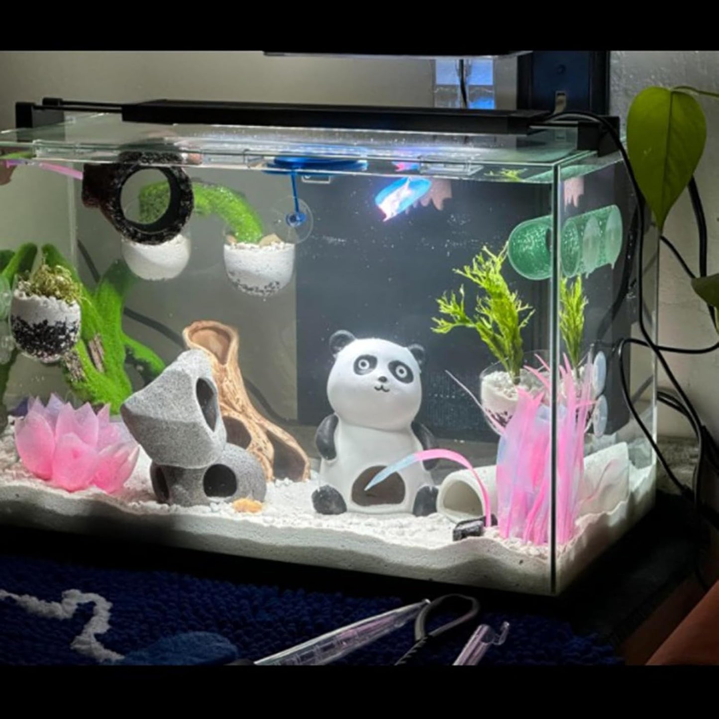 2Pcs Soft Silicone Aquarium Plants Glowing Kelp Fish Tank Plants Decor Artificial Aquarium Plant Decoration Simulation Artificial Water Grass for Fish Tank,Pink,7inch