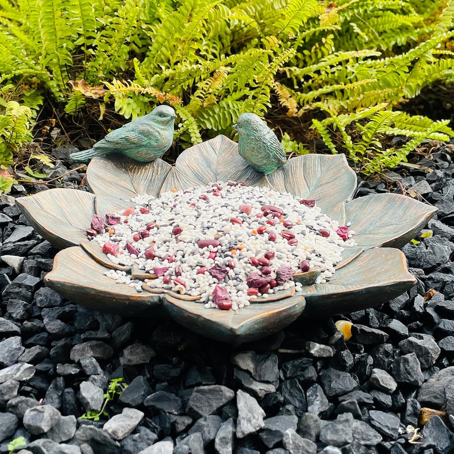 Bird Feeder Wild Bath Bowl Outdoors Antique Outdoor Garden Bird Bath Resin Birdbath Bowl with Vintage Ornament for Outside Yard Table Decor