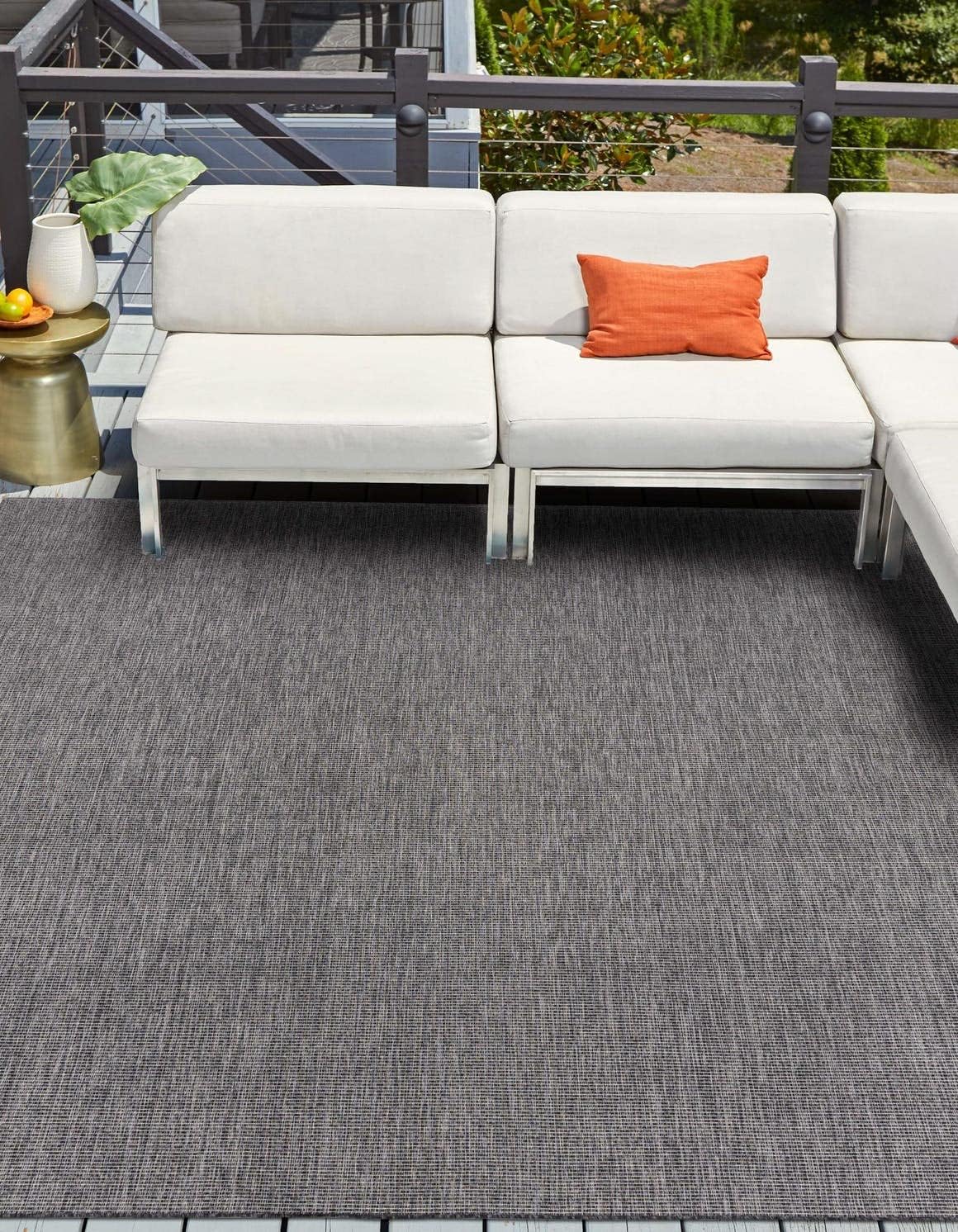 Unique Loom Outdoor Solid Collection Area Rug (7' 10" Square Black/Ivory)