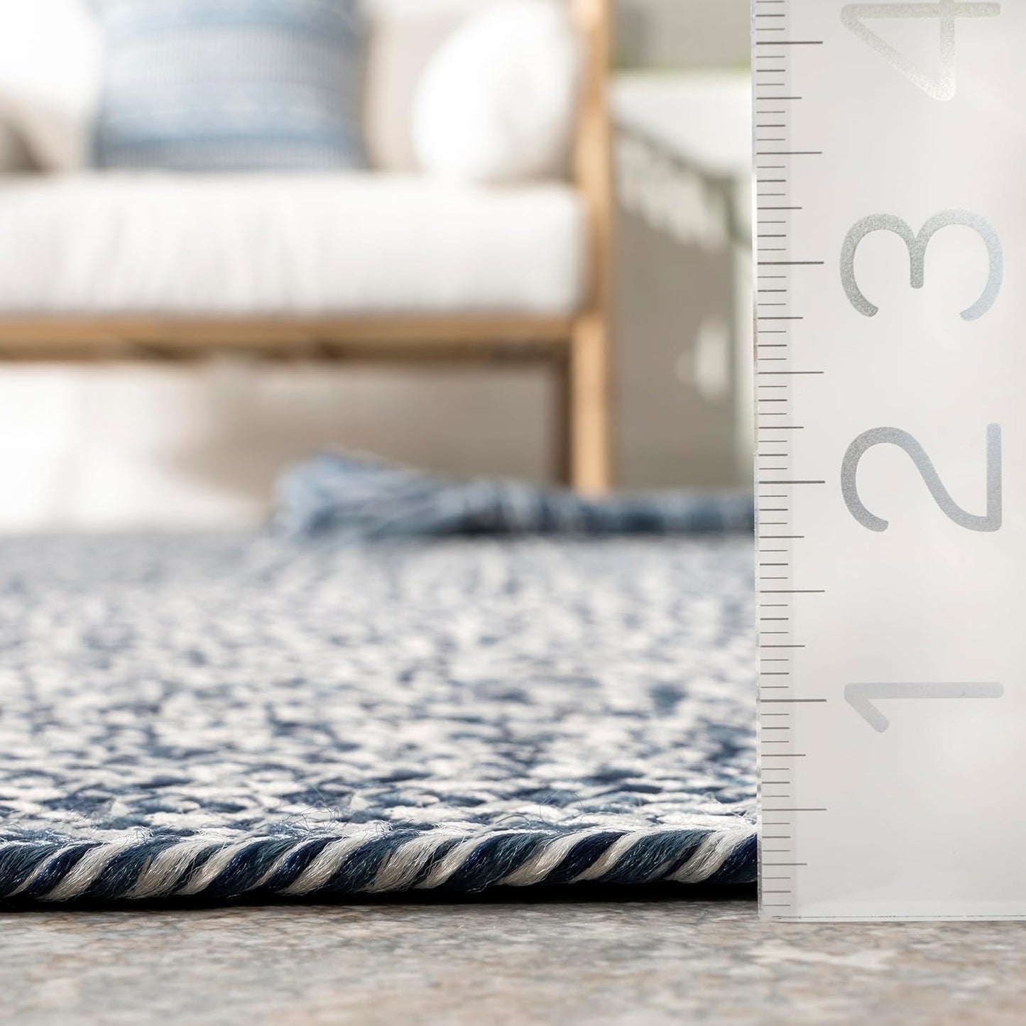 nuLOOM 3' x 5' Solid Hand Braided Indoor/Outdoor Area Rug, Pet-Friendly, High Traffic, Weather Resistant, for Patio, Balcony, Bedroom, Living, Dining Room, Wynn Navy