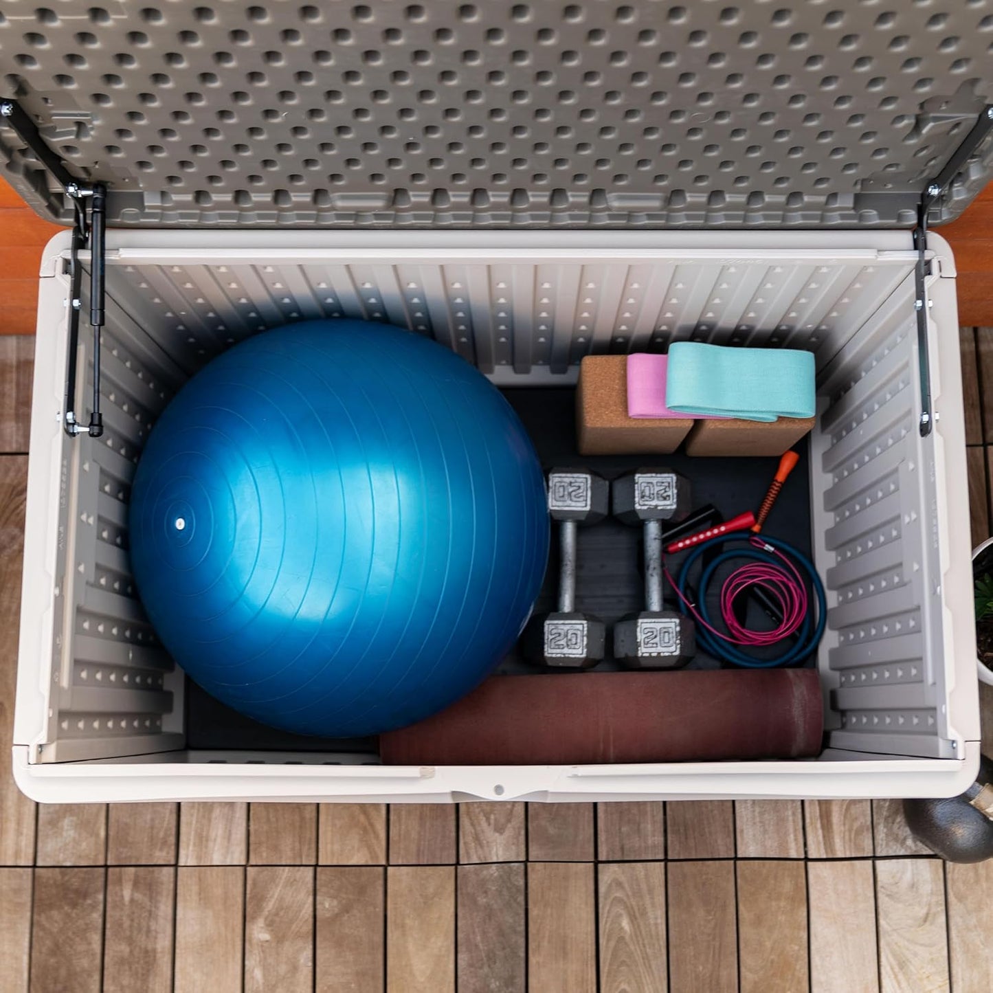 Lifetime 60103 Deck Storage Box, 80 Gallon, Desert Sand/Brown