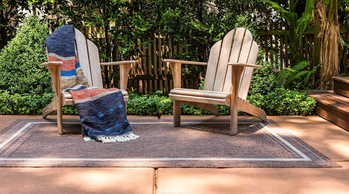 Unique Loom Outdoor Border Collection Area Rug - Soft Border (6' 1" x 9' Rectangle, Brown/ Ivory)