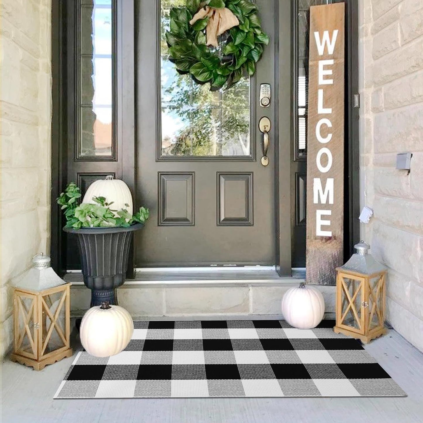 IOHOUZE Buffalo Plaid Checkered Rug 2x3 Ft Front Door Mats, Washable Area Rugs for Front Porch Decor, Spring Summer Welcome Mats Outdoor, Black White Rug for Farmhouse/Entryway/Home Entrance
