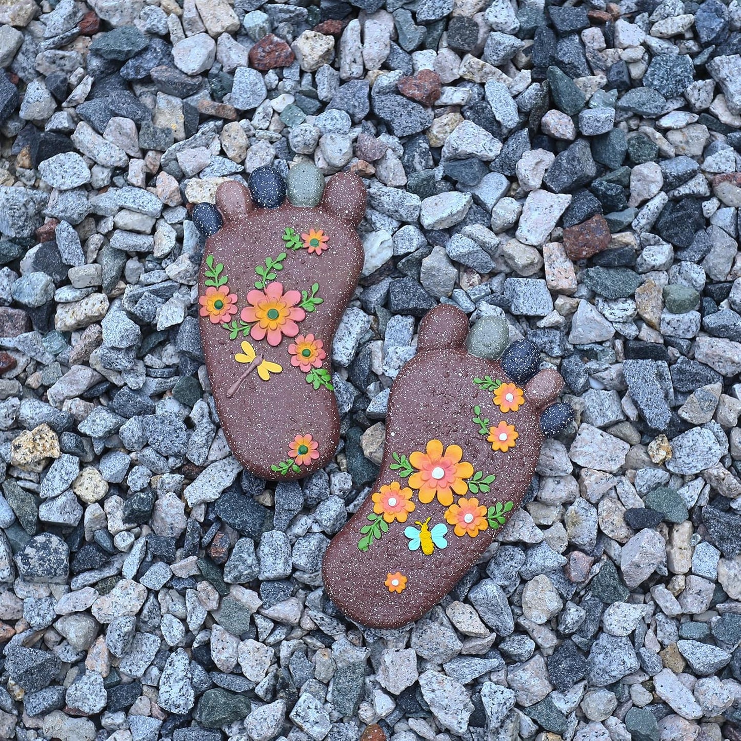 Stepping Stones Outdoor - Garden Decorative Stones for Patio, Deck, Garden or Sidewalk Home Decor Footprint Shaped Stepping Stones Set of 2 （Dark Brown）