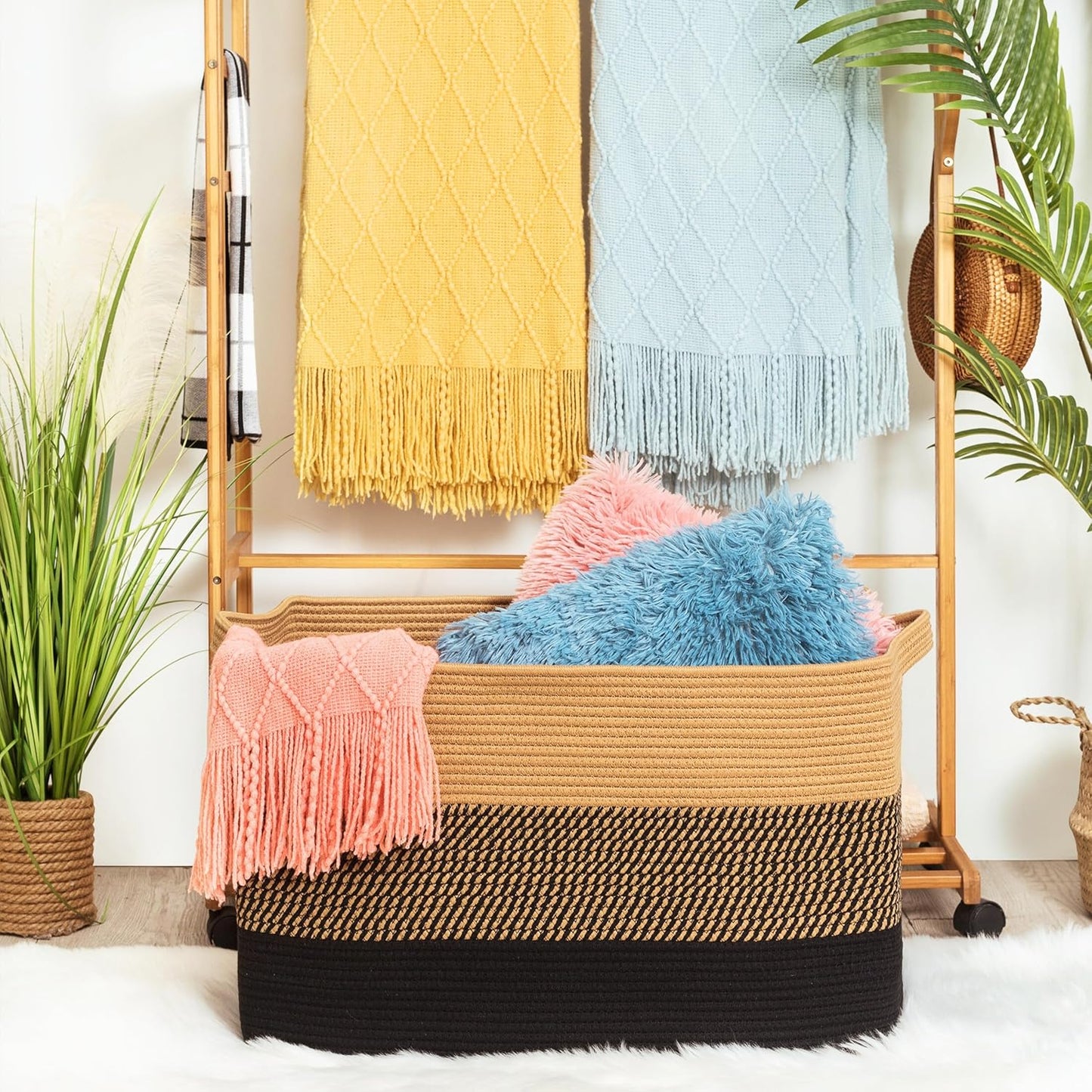 MINTWOOD Design 22in Extra Large Blanket Basket Holder for Living Room, Rectangle Rope Woven Storage Bin with Handles for Laundry, Pool Towels, and Shoes, Dog Toy Box Organizer, Black Jute