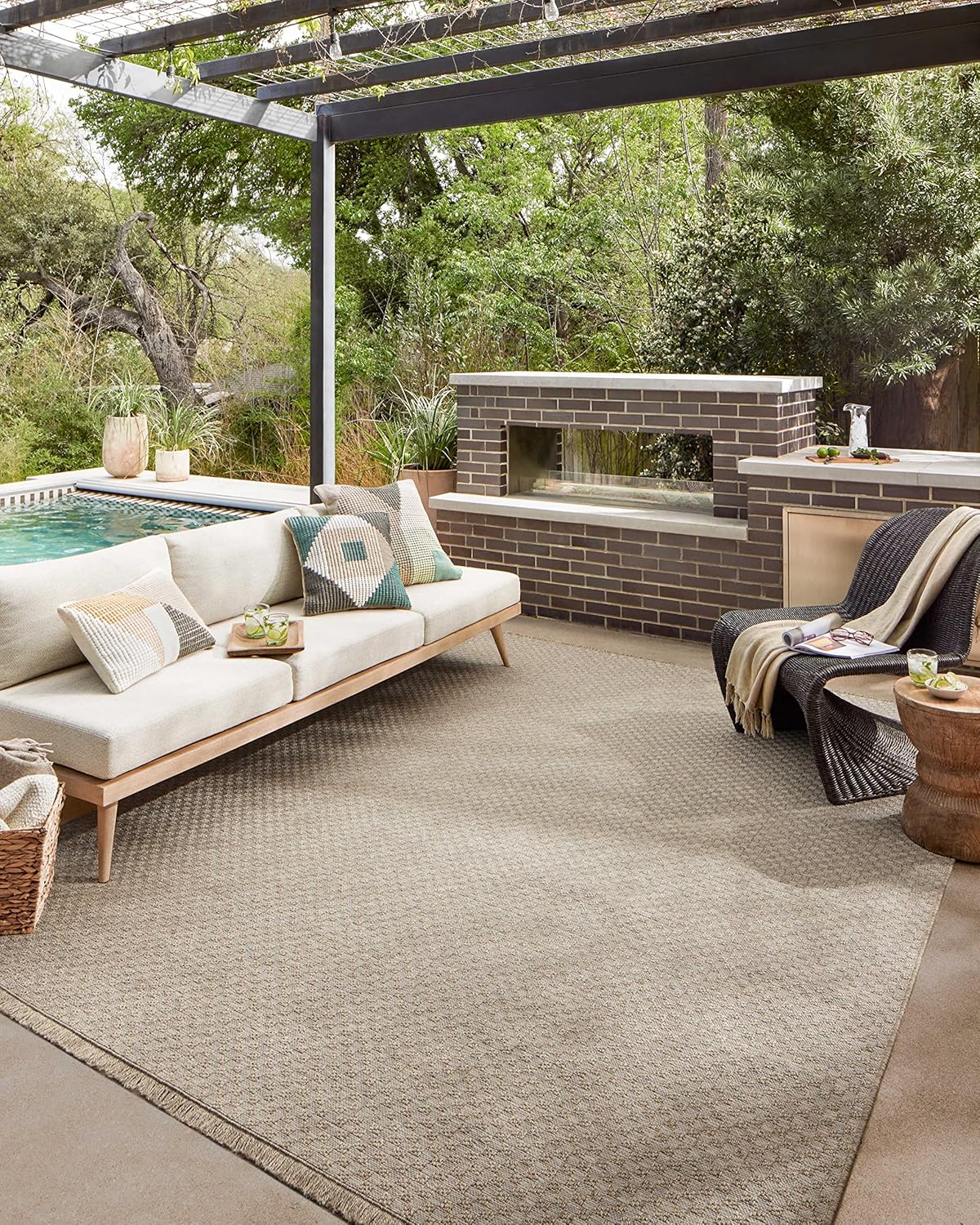 Loloi Dawn Collection Indoor/Outdoor DAW-02 Tan 8'-10" x 12'-2" Area Rug